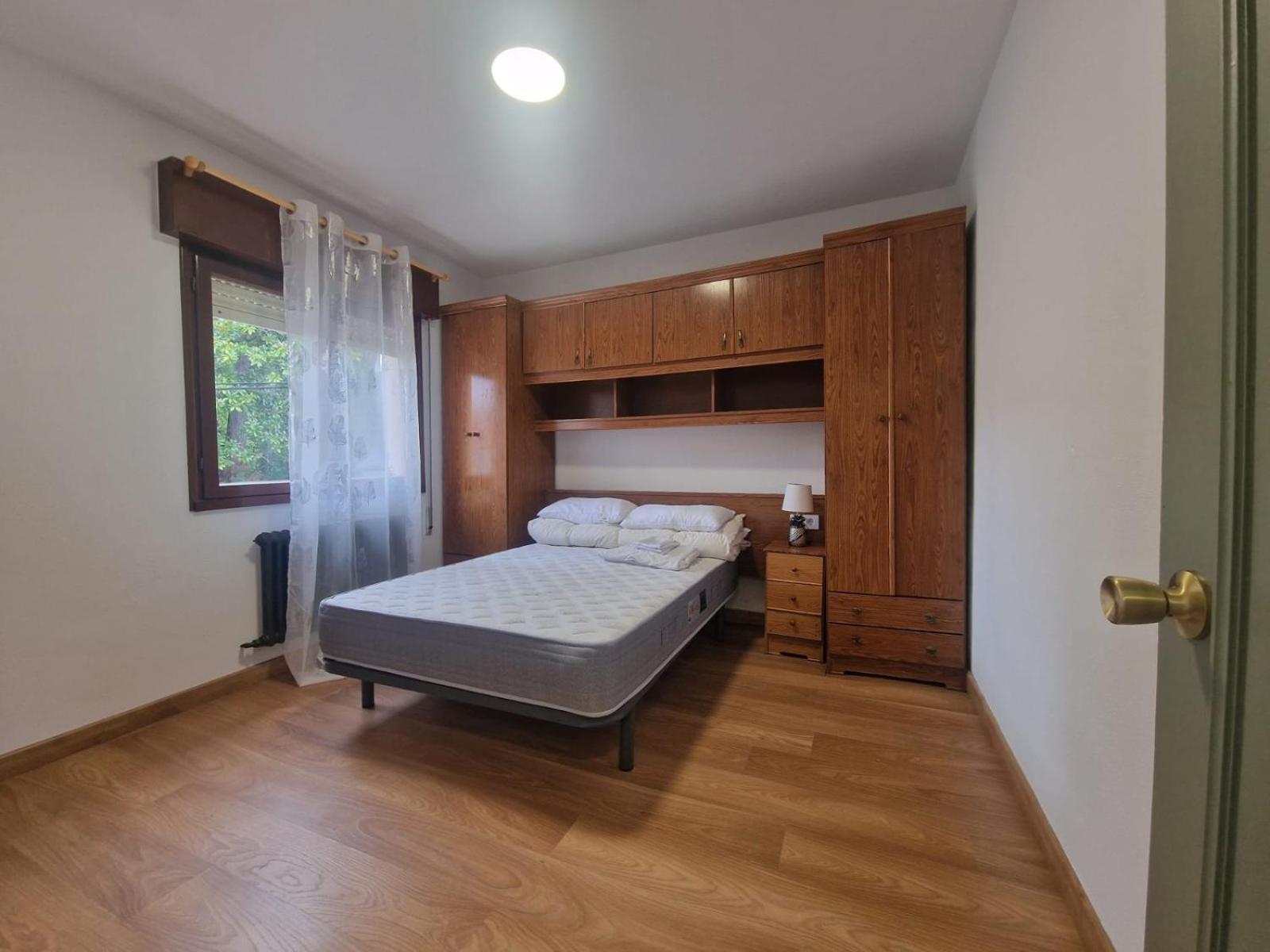 Apartamento Centrico Лянес Екстериор снимка