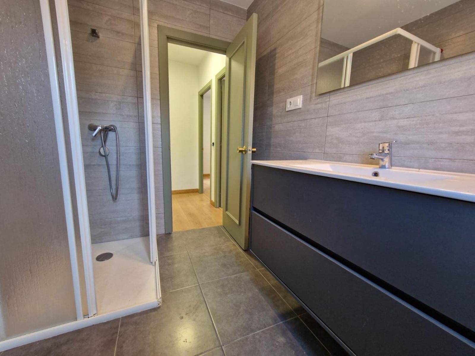 Apartamento Centrico Лянес Екстериор снимка